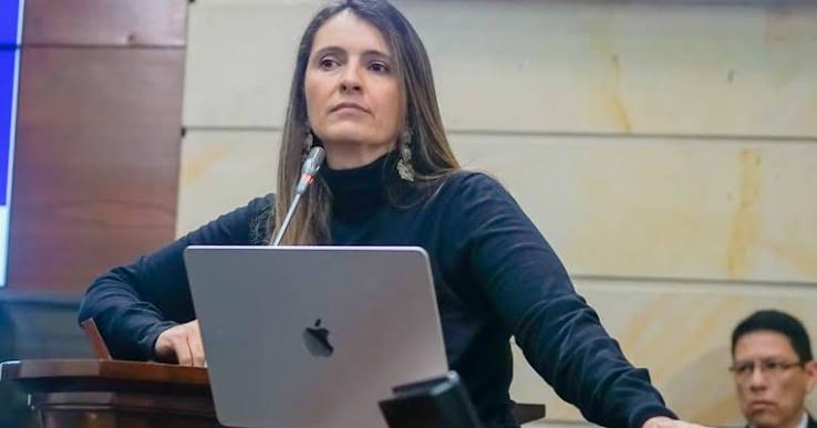 Paloma Valencia alerta por decreto del Gobierno Petro y advierte riesgos para la propiedad privada