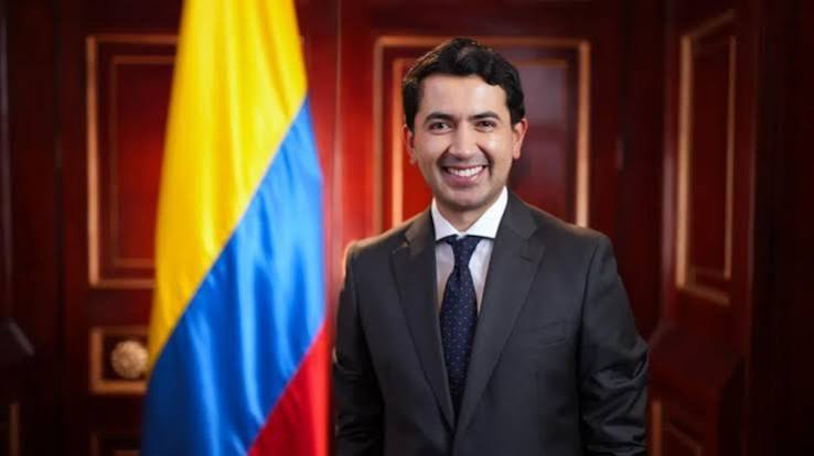 Daniel Briceño denuncia que la UNP solicitó $200.000 millones antes del cambio de Gobierno