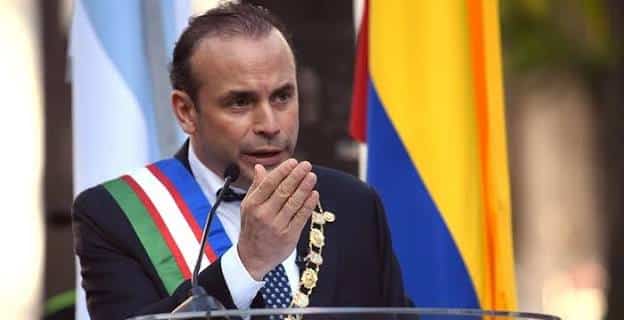 Alejandro Eder agradece a Nayib Bukele por envío de 100 toneladas de ayuda para Cali