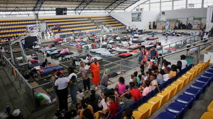 MinSalud refuerza vigilancia por riesgo de brotes tras el terremoto en Colombia