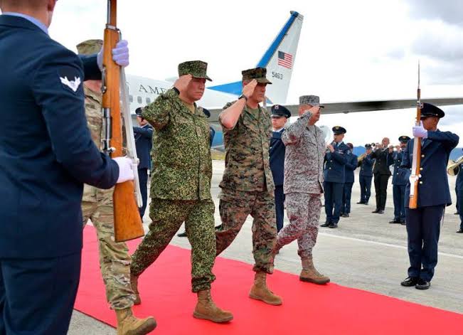 Jefe del Comando Sur de Estados Unidos llega a Colombia para reforzar cooperación contra narcoterrorismo