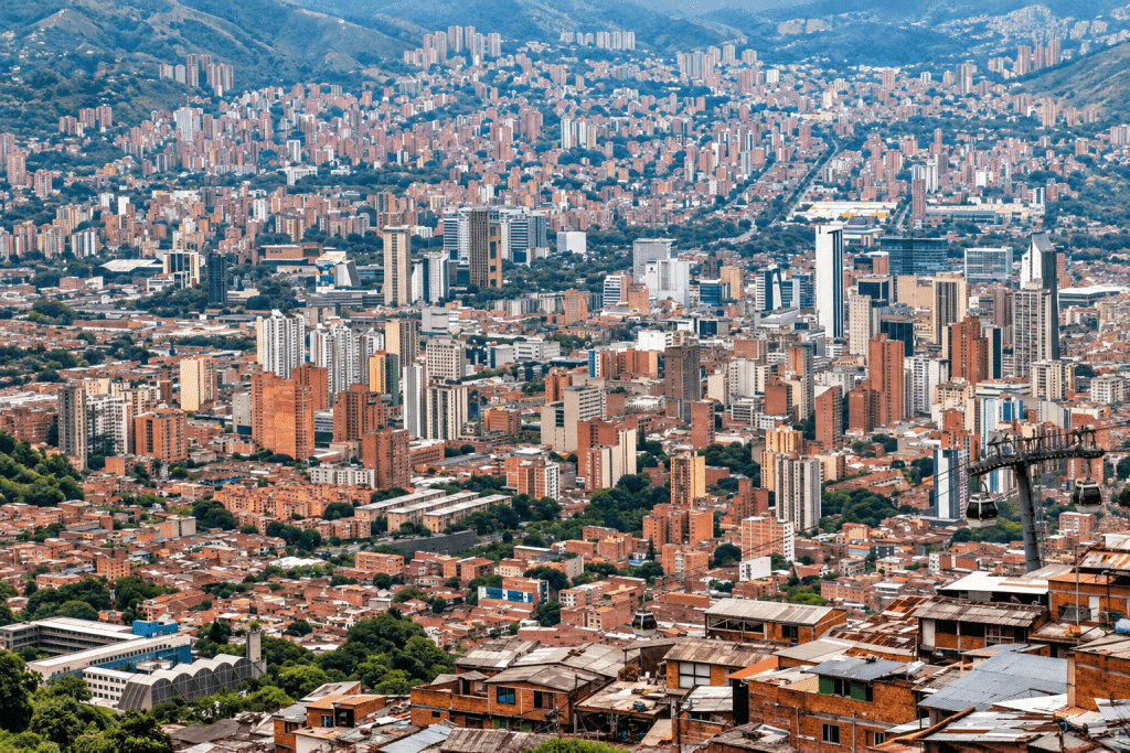 Medellín entre las ciudades a seguir por Oxford Economics en 2026